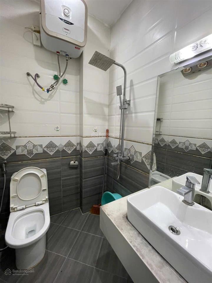 Bán nhà định công, hoàng mai dt 35m2x5t cách ô tô tránh 50m, thoáng trước sau, nhà đẹp chỉ 7,58 tỷ