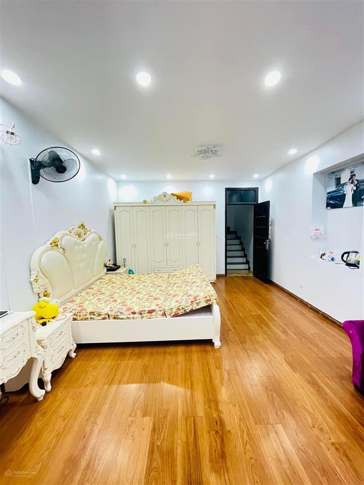 Cực gấp! bán đất hàm nghi, nguyễn đổng chi dt 55m2 lô góc, cách phố 20m, sổ vuông giá 11,5 tỷ