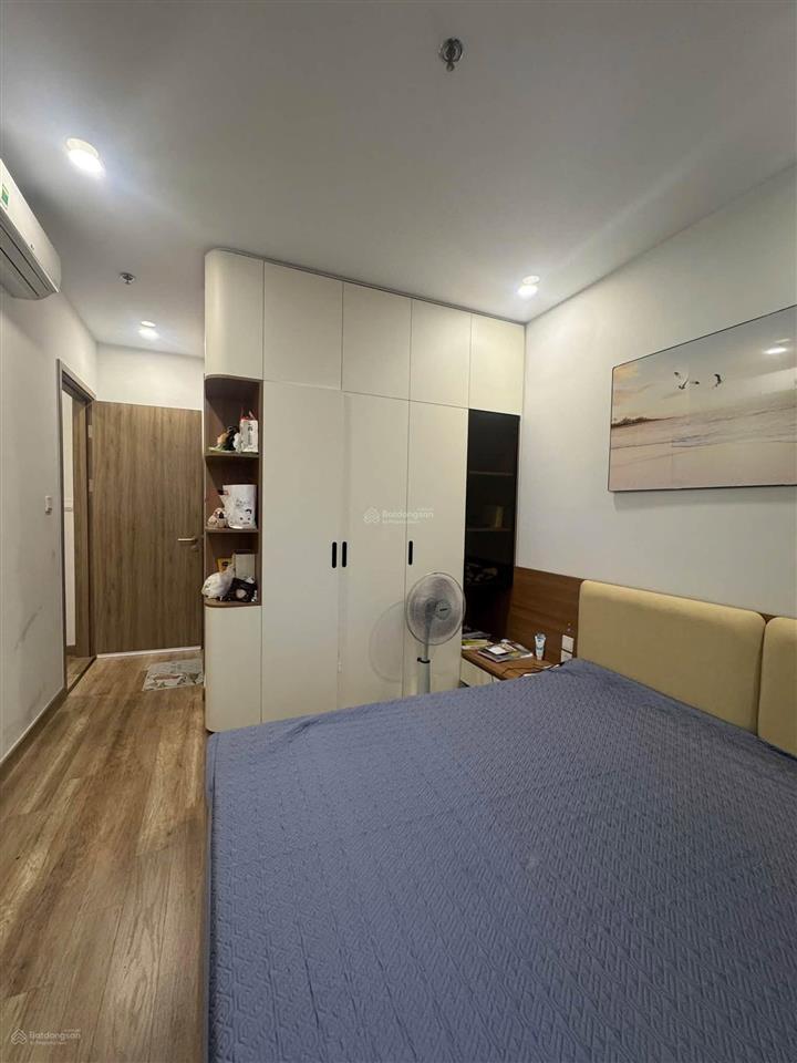Chủ ngộp bank cần bán gấp căn 2 ngủ 83m2 full đồ, giá rẻ cho khách mua ở thực