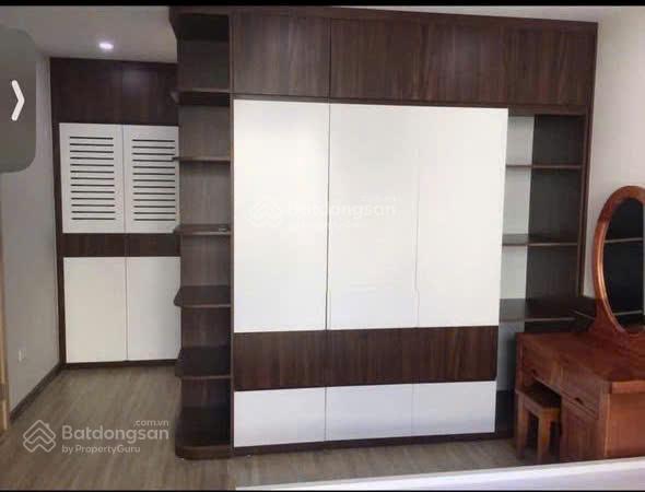 Bán căn 82m2 thiết kế thành 3 ngủ tầng trung đẹp tại mandarin gardens tân mai hà nội