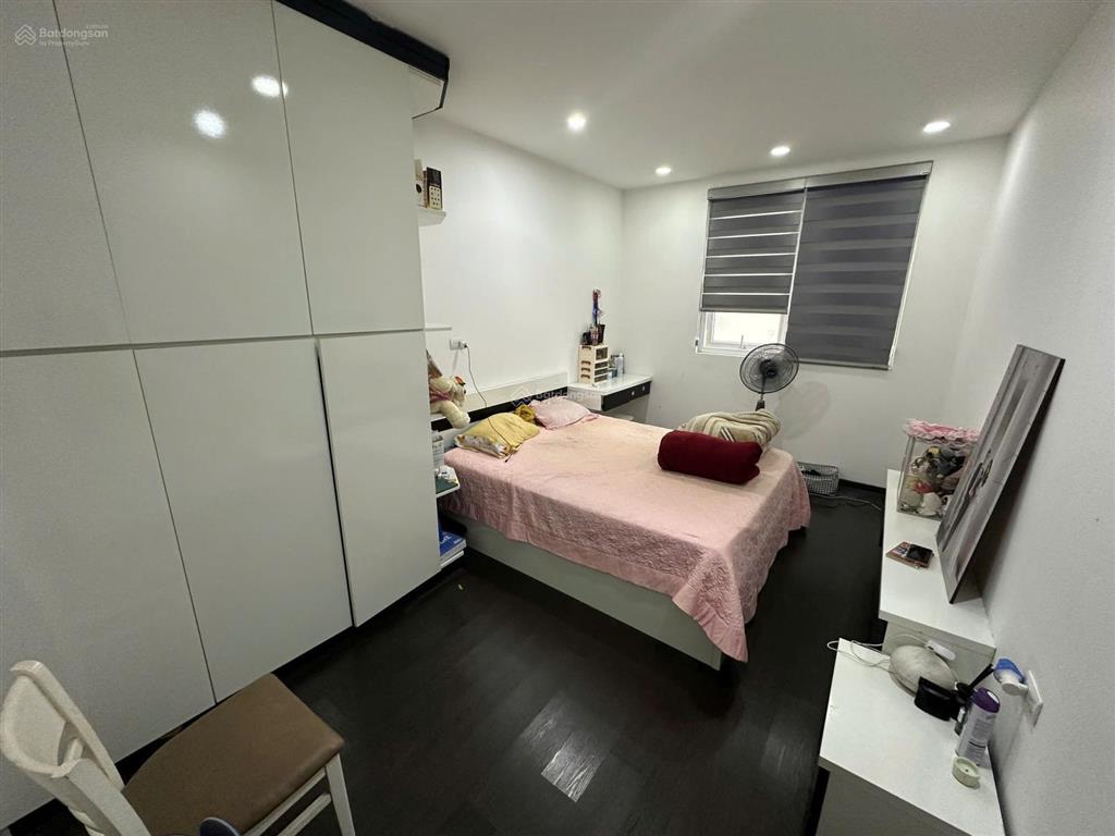 Chính chủ bán căn hộ eurowindow river park tầng 30, 2 phòng ngủ, view đẹp, đầy đủ nội thất