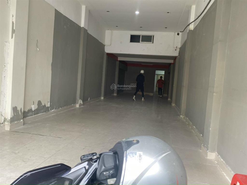 Cần bán gấp nhà mặt tiền phan đình phùng