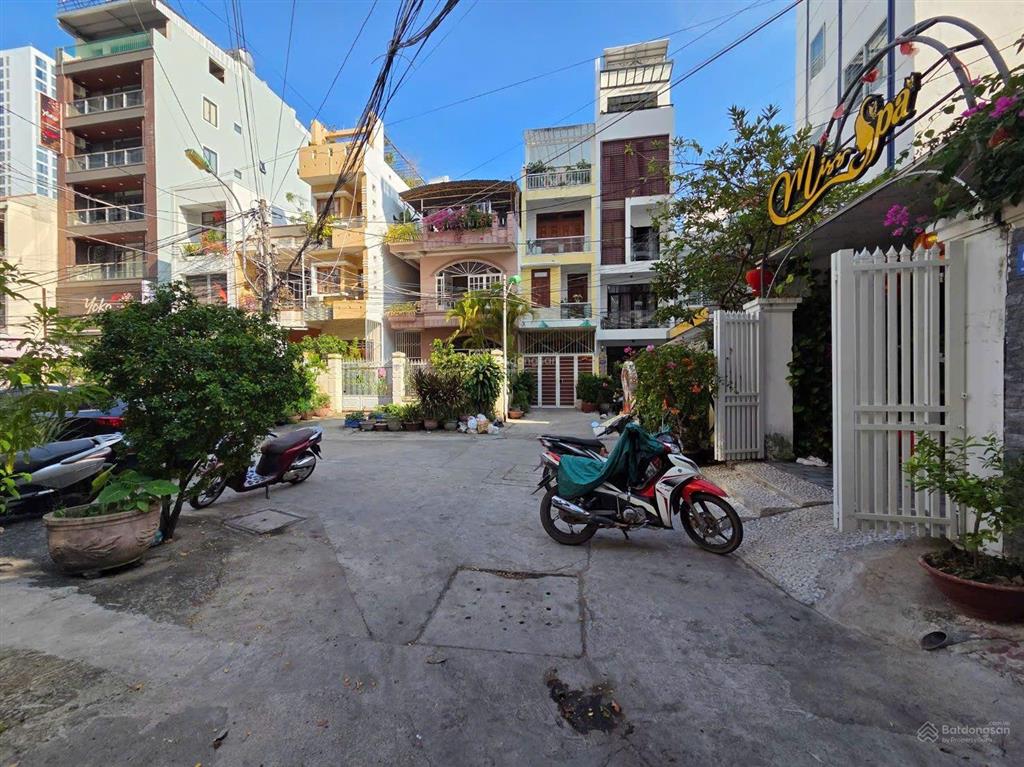 Bán nhà 3 tầng góc hẻm ô tô nguyễn thiện thuật, phường lộc thọ, thành phố nha trang