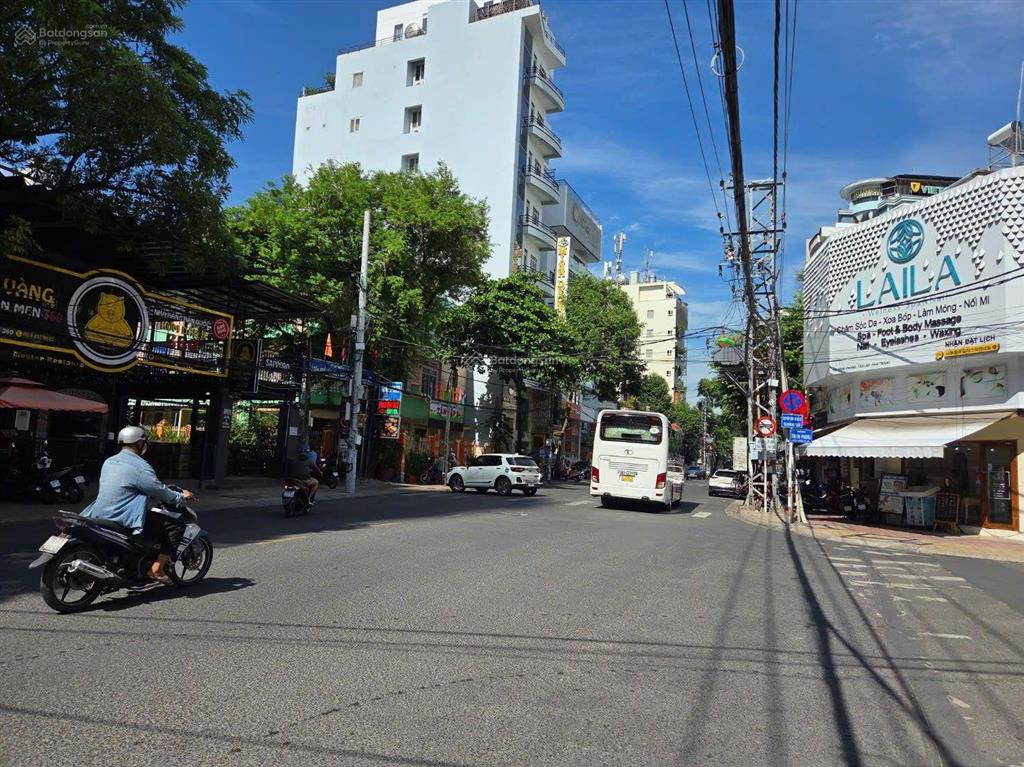 Bán đất tặng nhà cấp 4, mặt tiền nguyễn thị minh khai  nha trang. khu phố tây, cách biển 150m