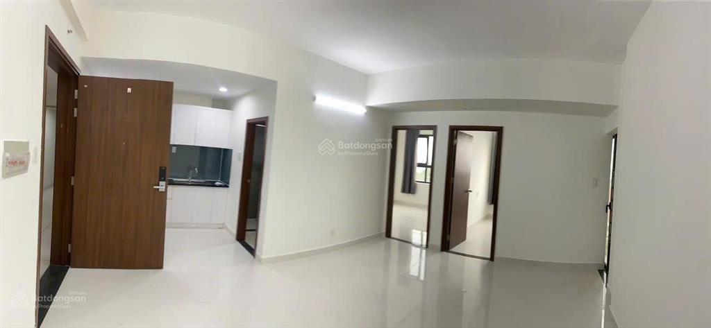 Chính chủ cần bán căn hộ 2pn 2wc, đưa 2,650 tỷ nhận nhà vào ở luôn ạ.  0908 994 ***