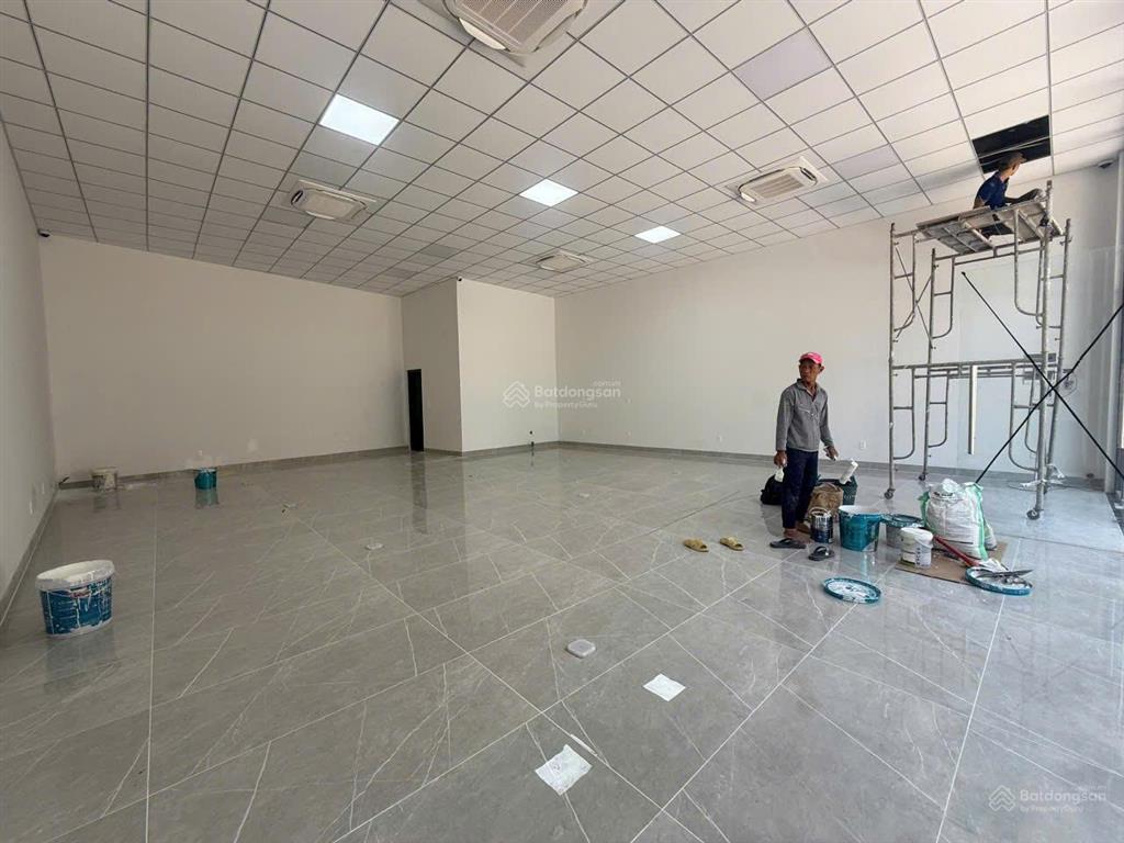 Mặt bằng 130m2 mới xây đối diện the fresia biên hòa  thích hợp mở cafe, shop, showroom, chuỗi f&b