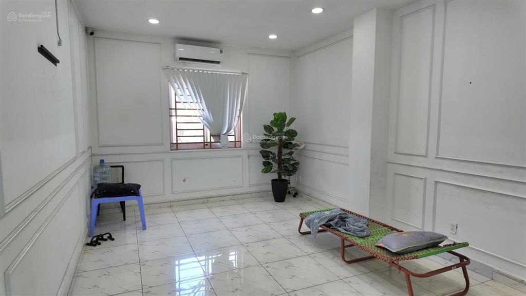 Nhà 1 trệt 3 lầu mặt tiền đường võ thị sáu, thích hợp kinh doanh, chuỗi hệ thống, văn phòng công ty