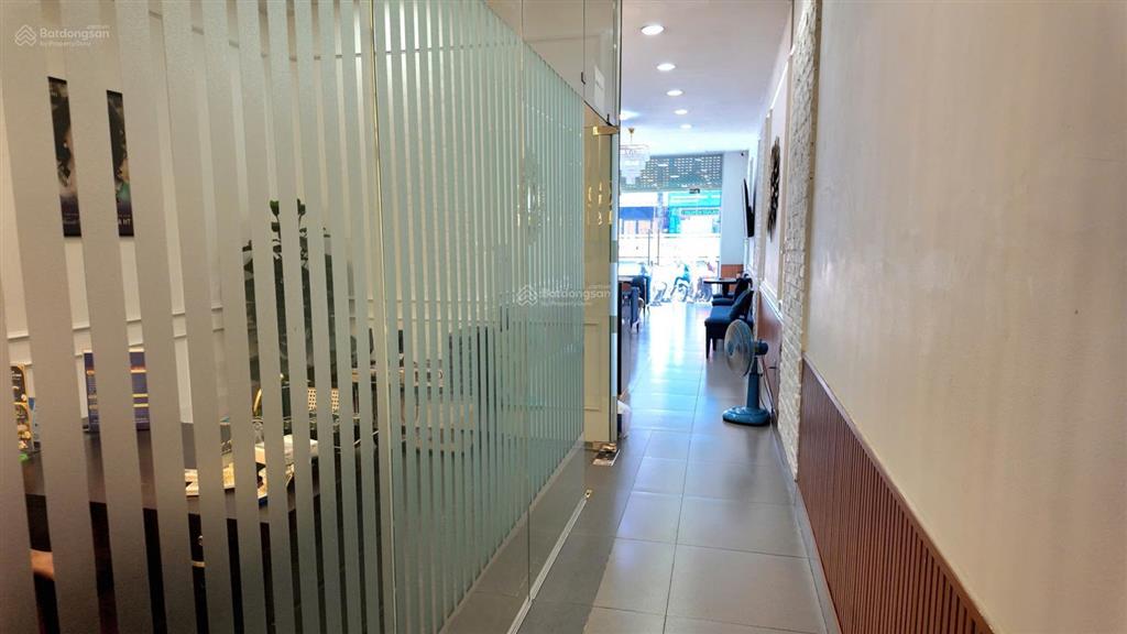 Nhà 1 trệt 3 lầu mặt tiền đường võ thị sáu, thích hợp kinh doanh, chuỗi hệ thống, văn phòng công ty
