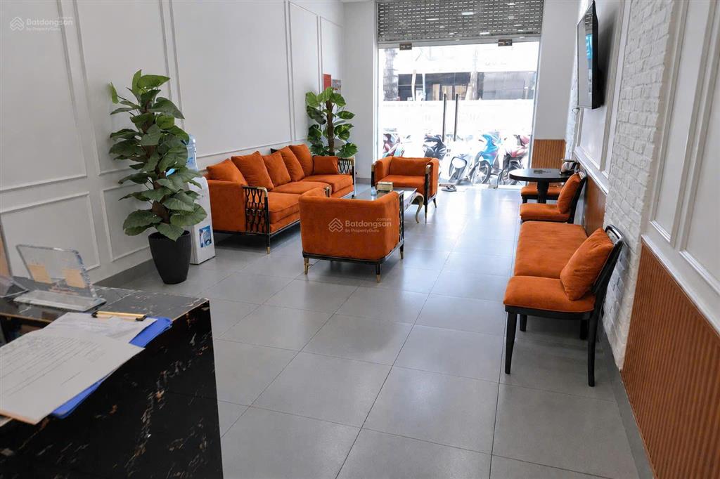 Nhà 1 trệt 3 lầu mặt tiền đường võ thị sáu, thích hợp kinh doanh, chuỗi hệ thống, văn phòng công ty