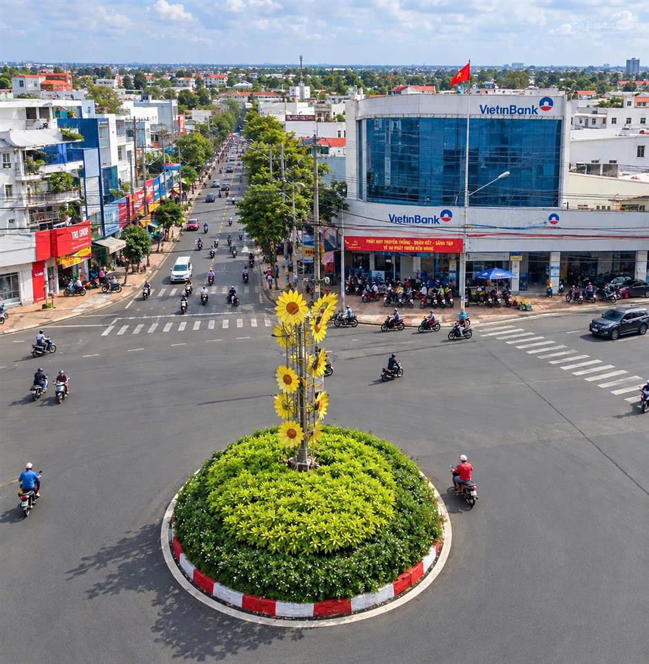 Mặt tiền 224m2 võ văn ngân thủ đức. đang cho thuê thu nhập 2 tỷ/năm. ngay vị trí kinh doanh sầm uất