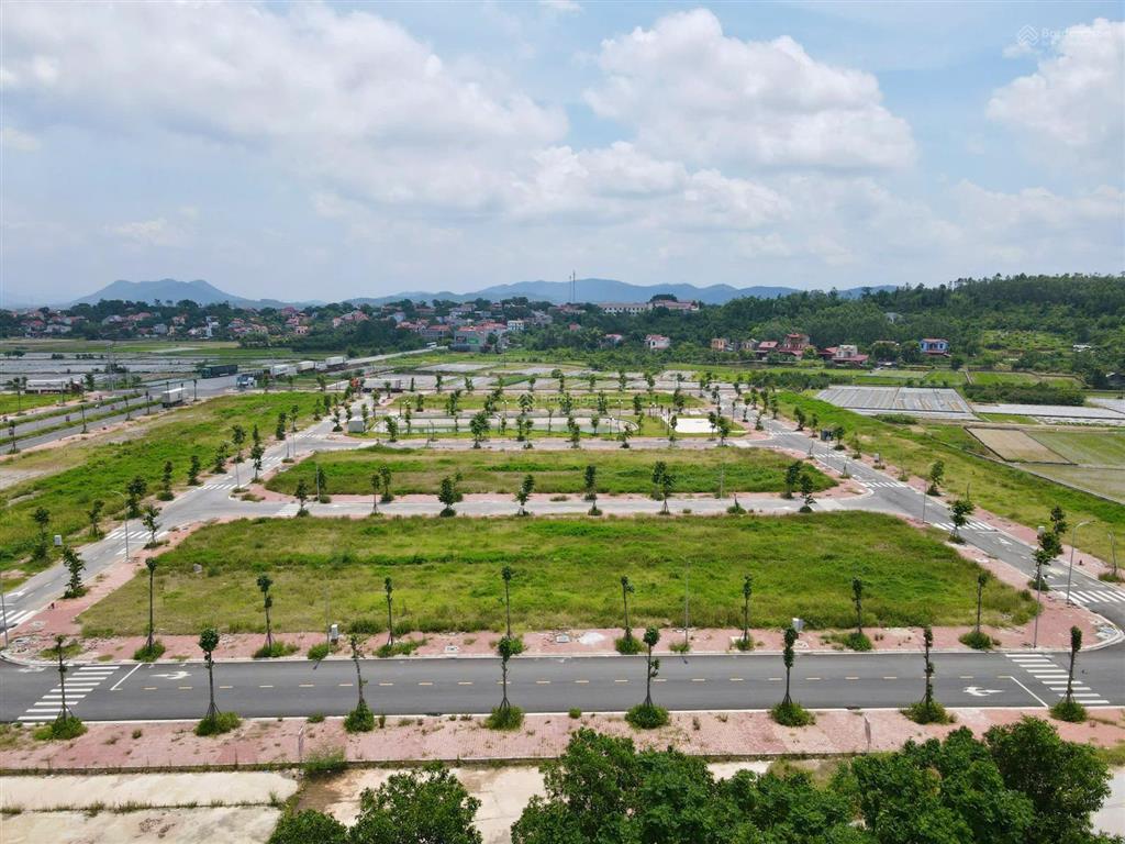 Bùng nổ dự án nam tiến  t8 ký hdcn  đón sóng ra sổ, kcn, sân bay