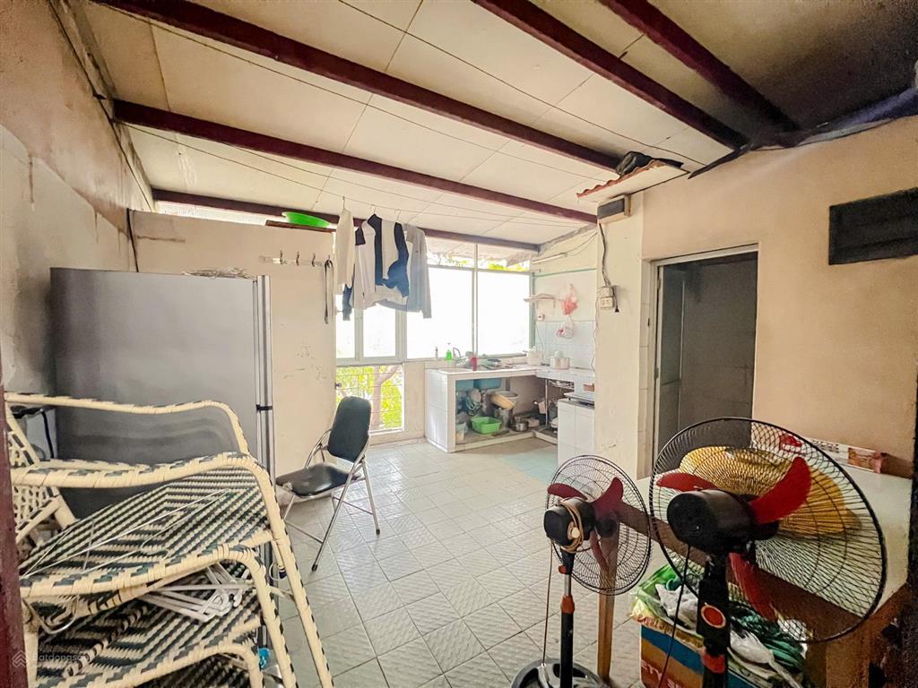 Chính chủ cần bán nhà tầng 2 tầng 3 tại phố cửa nam, phường cửa nam tp hà nội