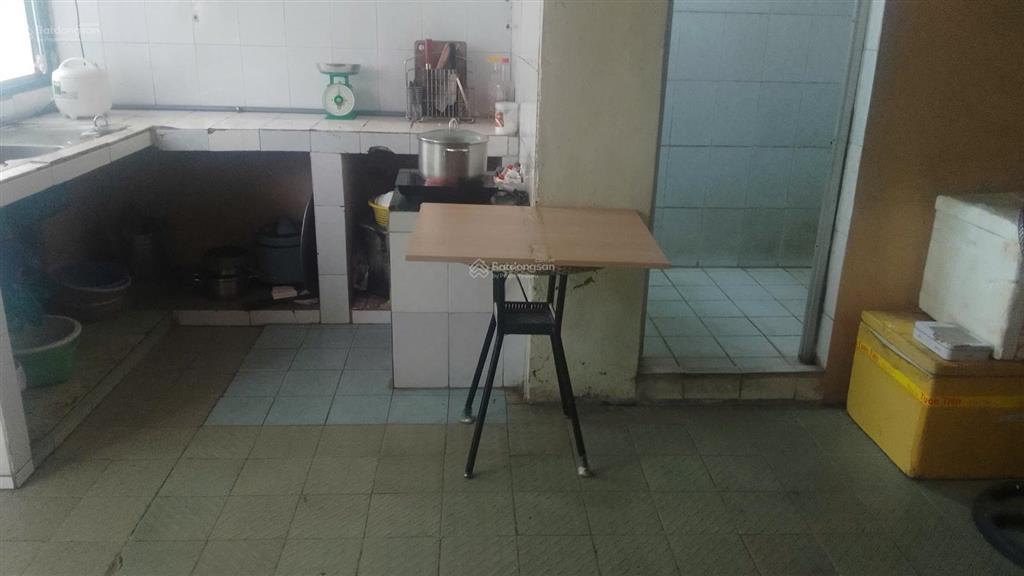 Chính chủ bán nhà mặt phố cửa nam, tầng 2 và tầng 3 giá tốt