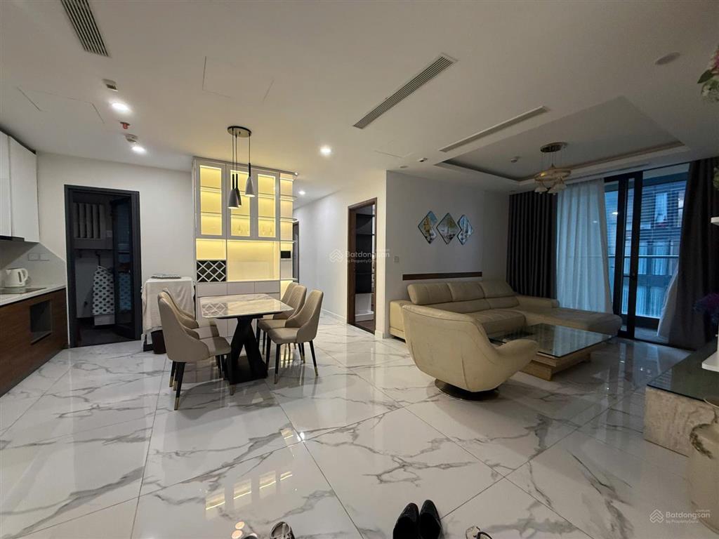 Chính chủ cần bán ngay căn hộ góc 3pn tầng trung đẹp tại sunshine city. không tiếp môi giới