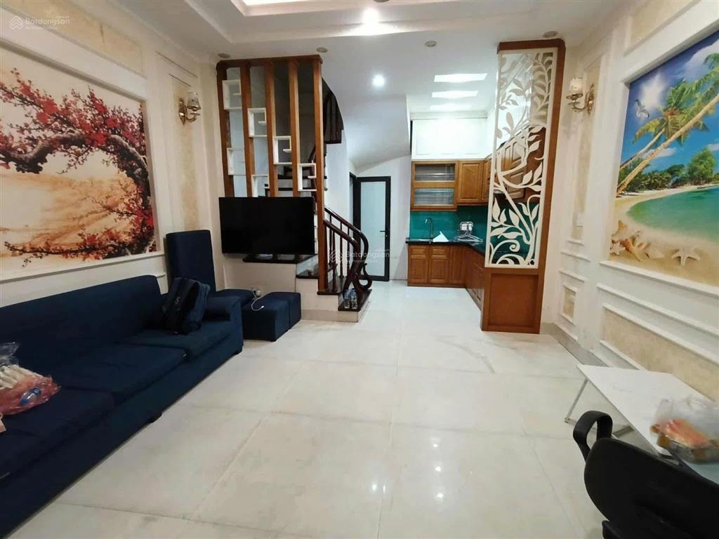 Cho thuê nhà riêng ngõ 193 phú diễn, bắc từ liêm mới đẹp