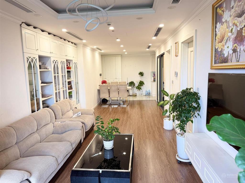 Cần bán căn hộ tại sunshine riverside giá chỉ 8.5 tỷ