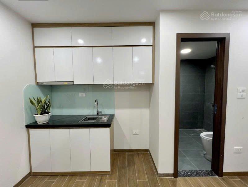 Cho thuê căn hộ tại ngõ 245 lạc long quân giá chỉ 6tr/ tháng