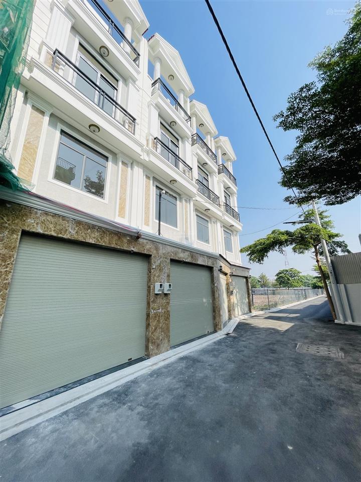 Nhà khu đồng bộ ven sông sài gòn, đường thông 9m, 500m ra khu đô thị vạn phúc
