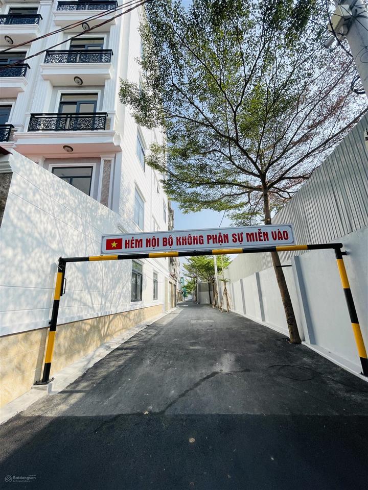 Nhà khu đồng bộ ven sông sài gòn, đường thông 9m, 500m ra khu đô thị vạn phúc