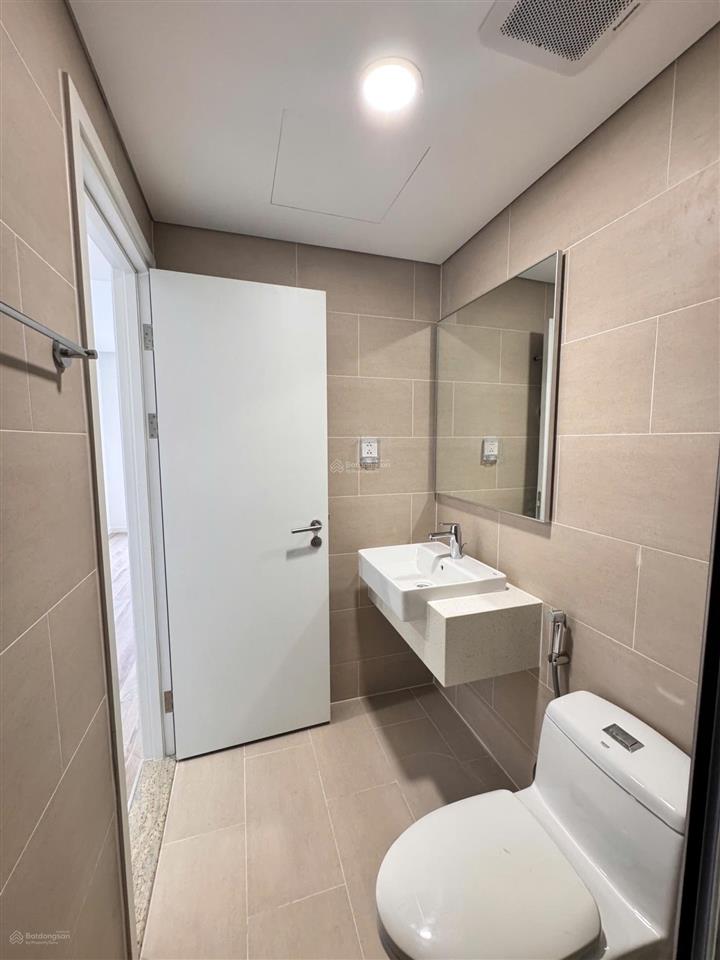 Chung cư urban green 2pn nhà mới chưa ở, cắt lỗ giảm giá bán nhanh