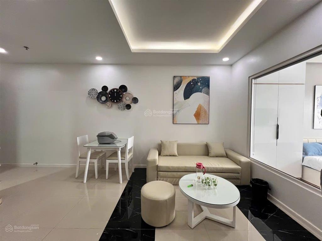 Chính chủ cần bán nhanh căn 1pn  view cầu rồng, tầng cao  đang có sẵn nguồn thu