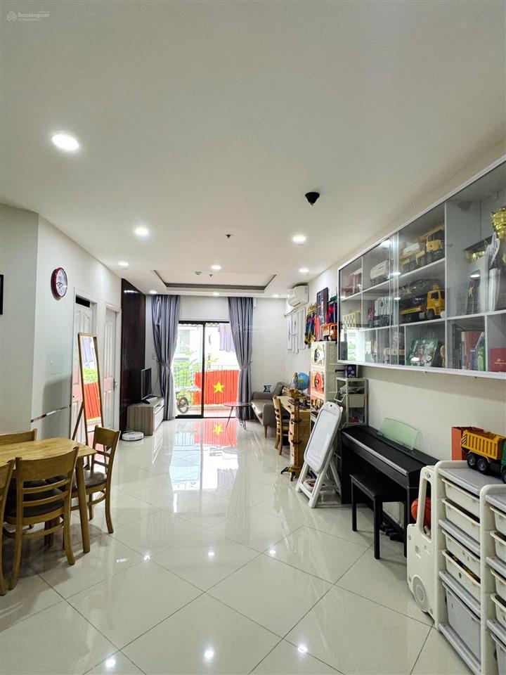 Cần tiền bán gấp căn hộ monarchy a  81m2  giá thấp hơn thị trường 500 triệu