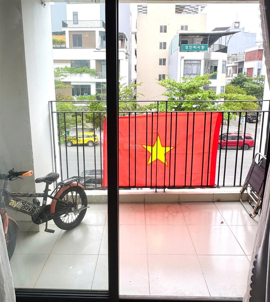 Cần tiền bán gấp căn hộ monarchy a  81m2  giá thấp hơn thị trường 500 triệu