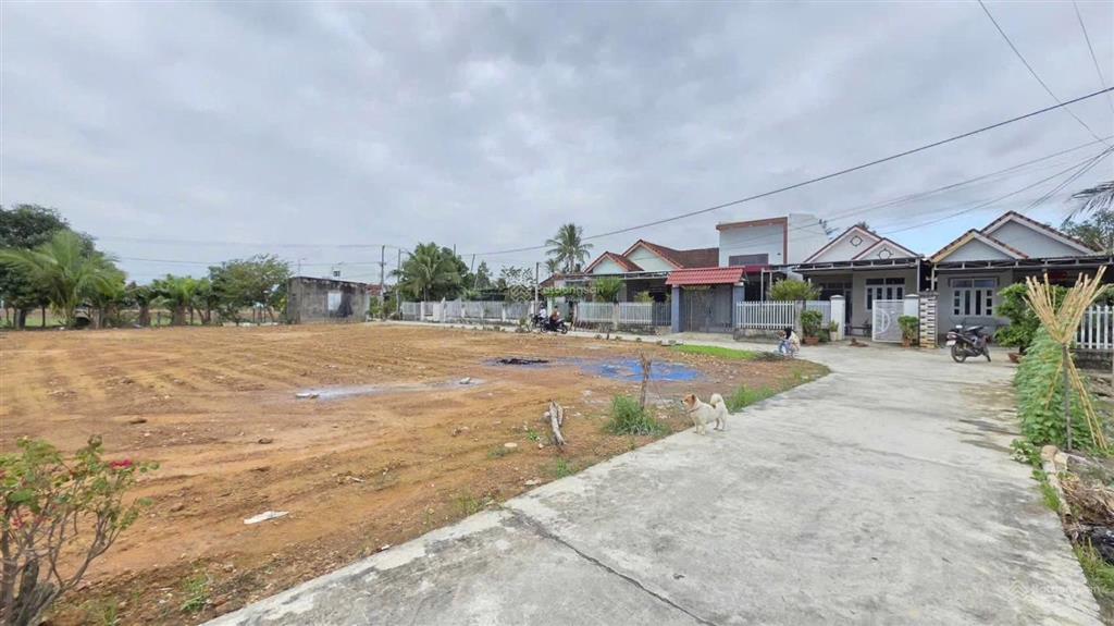 Mở bán lô diên lạc diên khánh giá chỉ 881 triệu
