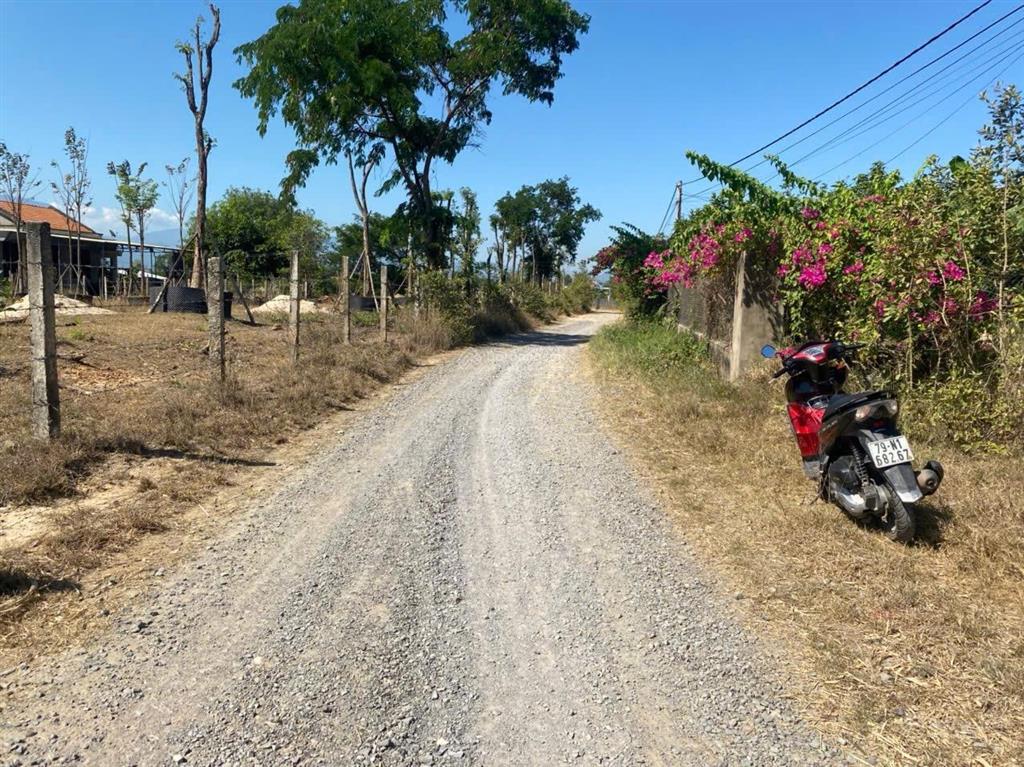 Bán đất tân mỹ ninh xuân ninh hòa đối diện kcn becamex giá 550 triệu