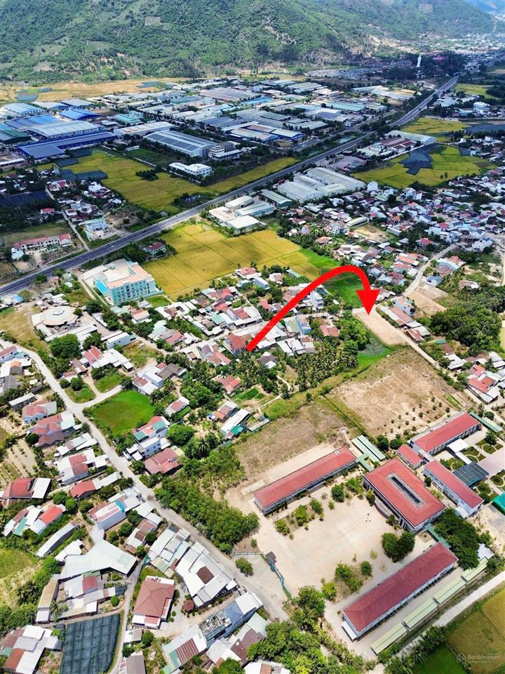 Bán lô đất full thổ mặt đường bưu điện và đường mương tháo  diên phú diên khánh giá 1 tỷ 110