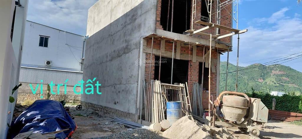 Bán đất đường thông diên điền, diên khánh, giá chỉ 810 triệu