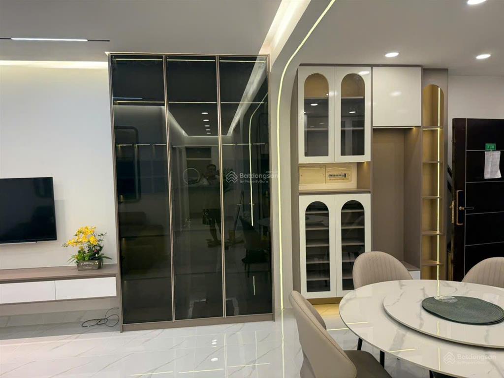 Cho thuê cc sky garden 3, 17,5 triệu vnd, 70 m2, tân phong, q7, tp.hcm