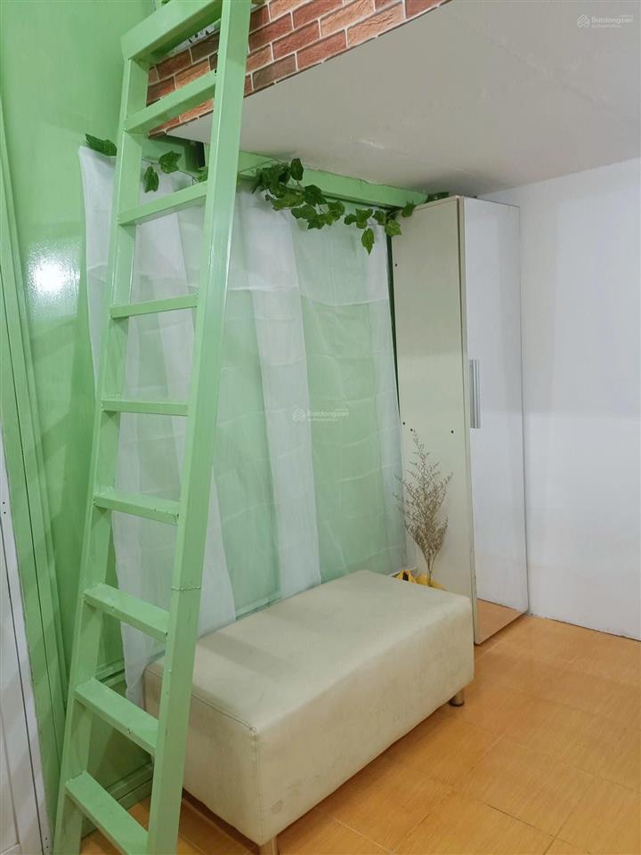 3tr9, duplex gác, full nội thất máy lạnh, tủ lạnh... cửa sổ nắng, hàng xanh. fix 1 người