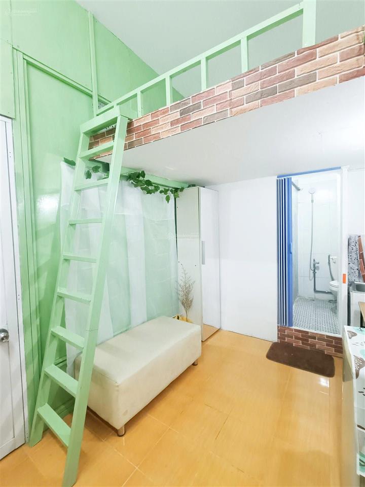 3tr9, duplex gác, full nội thất máy lạnh, tủ lạnh... cửa sổ nắng, hàng xanh. fix 1 người