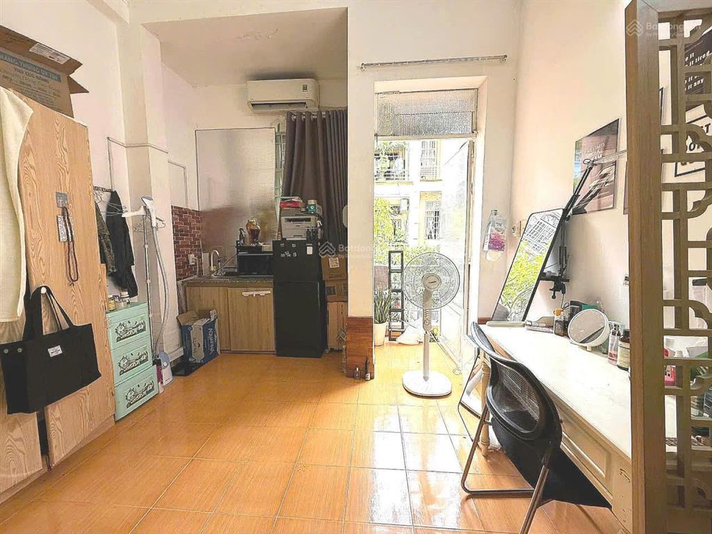 6tr2 p. ban công full nội thất, view đẹp, sát metro văn thánh. đường xe hơi lớn. zalo 090181377năm