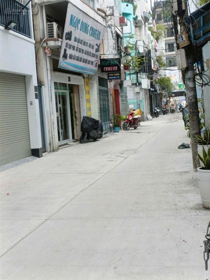 4tr5 phòng tách bếp full nội thất, ml bàn ghế giường tủ...... trần quang diệu, q3