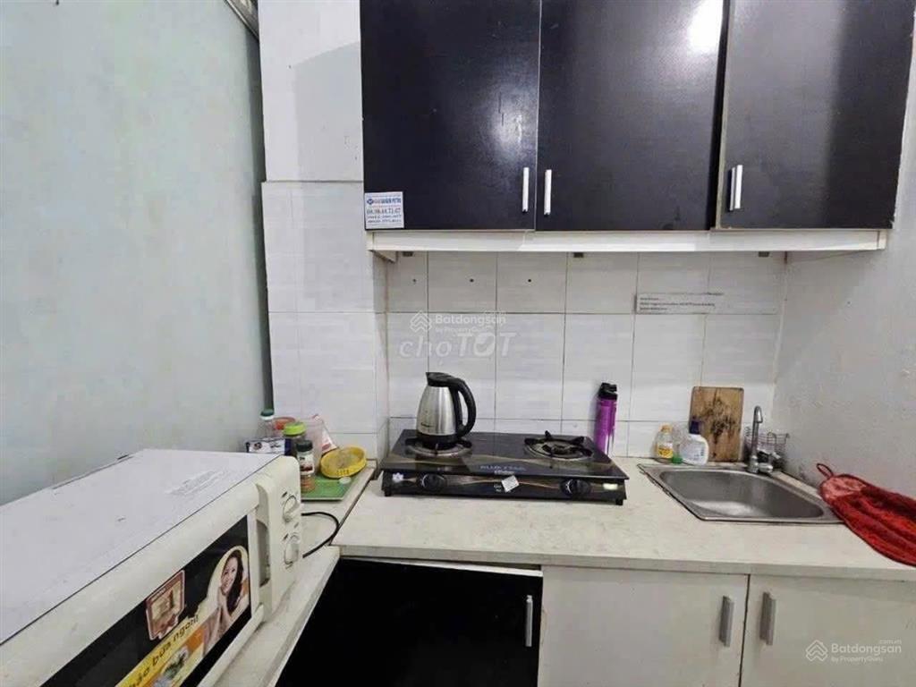 4tr5 phòng tách bếp full nội thất, ml bàn ghế giường tủ...... trần quang diệu, q3