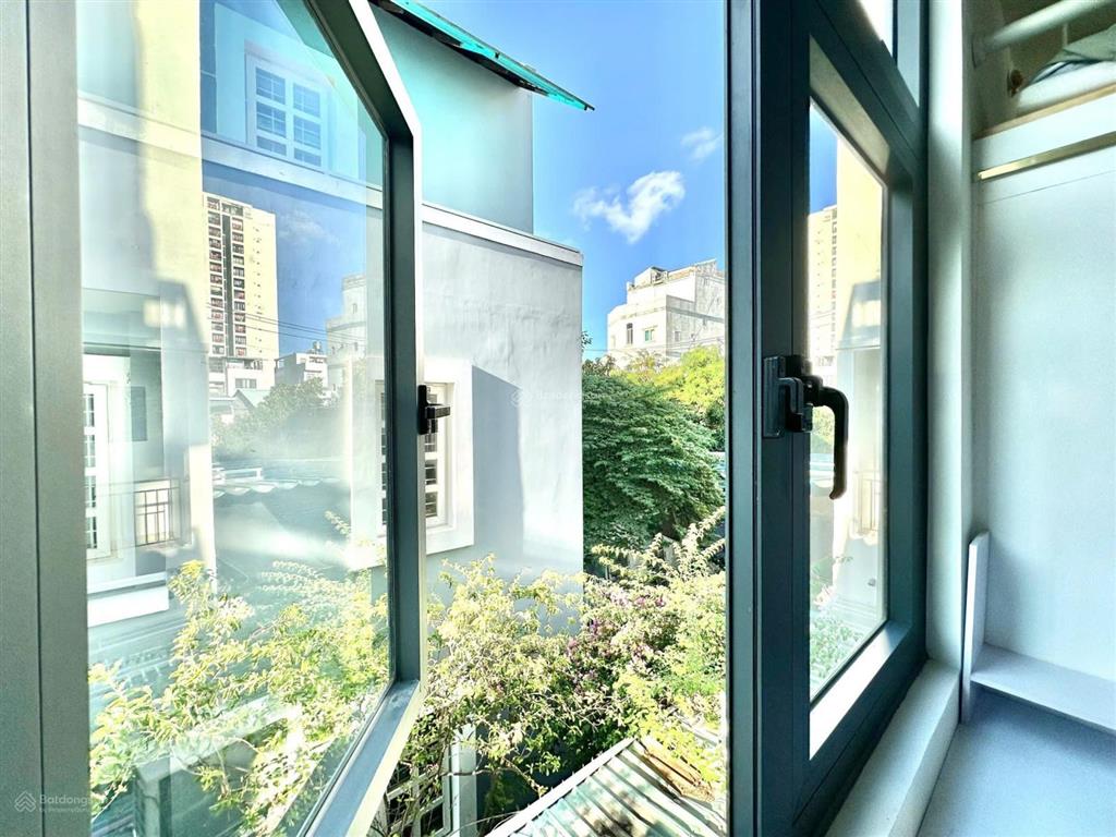 7tr5 duplex ban công mới cao cấp đg số 3 trần não q2.thang máy nhà xe nhà mới nội thất mới view đẹp