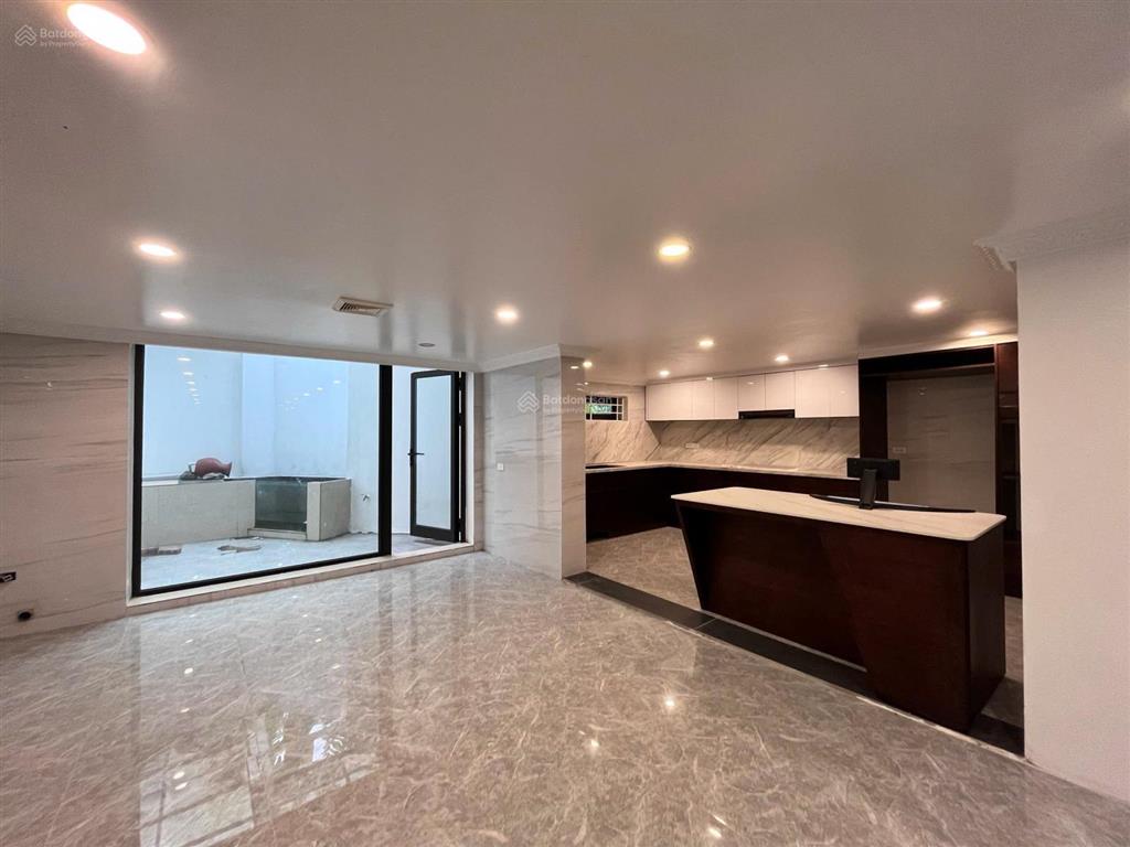 Bán biệt thự phong cách châu âu mới tinh trên đường đầm vạc