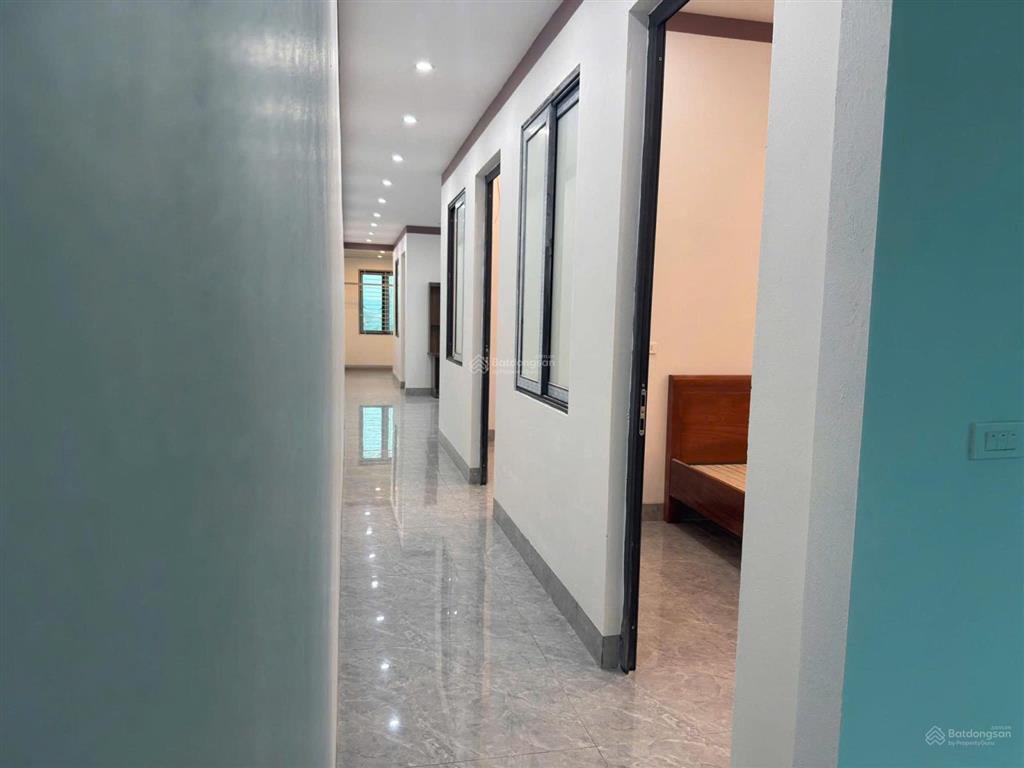 Bán căn nhà mới xây tại khu phân lô xóm trám định trung nay là phường vĩnh phúc