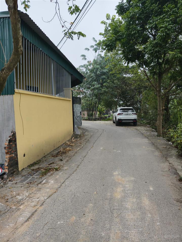 Bán nhanh siêu phẩm nhà cấp 4 rộng có sân chơi, quy hoạch view vườn hoa tại tp vĩnh yên