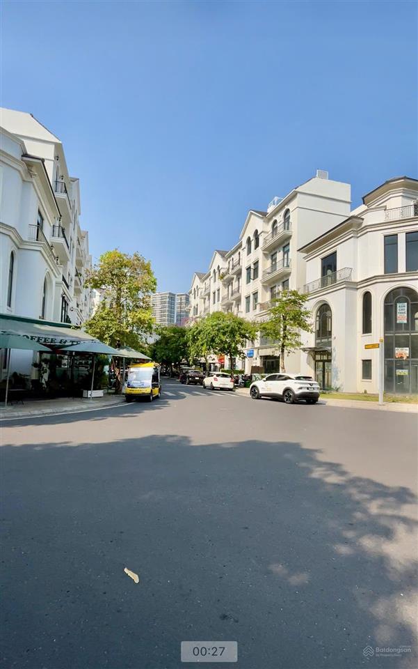 Bán biệt thự vinhomes grand park, 50 tỷ, 240m2, pháp lý đầy đủ, đang cho thuê 60 triệu