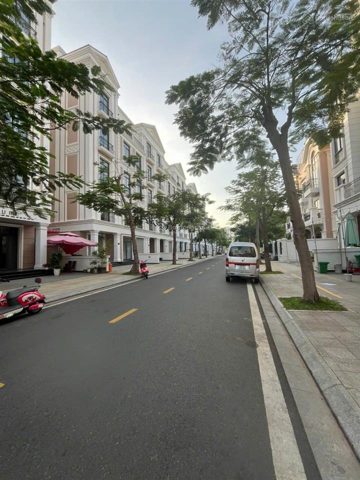 Top 2 giá tốt căn nhà phố 96m2 giá 17 tỷ tại khu đô thi vinhomes grand park quận 9