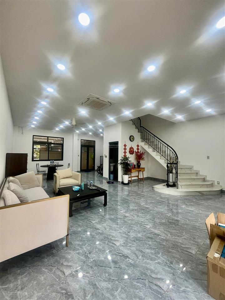 Cho thuê nhà phố 126m2 tại vinhomes grand park giá tốt 35 triêu