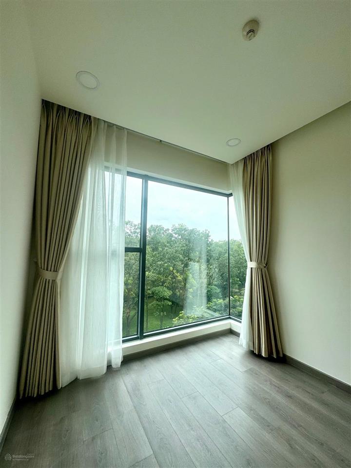 Cần bán 3pn/3wc diamond centery 121m² view công viên 16ha thanh toán 24 tháng 11,2 tỷ