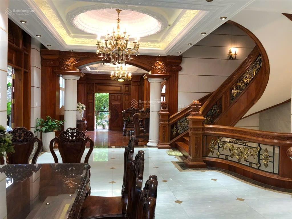 Giảm sâu 10 tỷ cho căn biệt thự 4 tầng khu compound xuân thủy, thảo điền, q2 có nội thất cao cấp