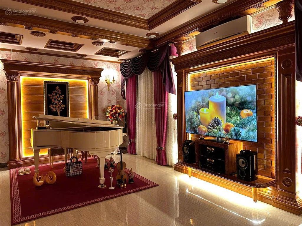 Giảm sâu 10 tỷ cho căn biệt thự 4 tầng khu compound xuân thủy, thảo điền, q2 có nội thất cao cấp
