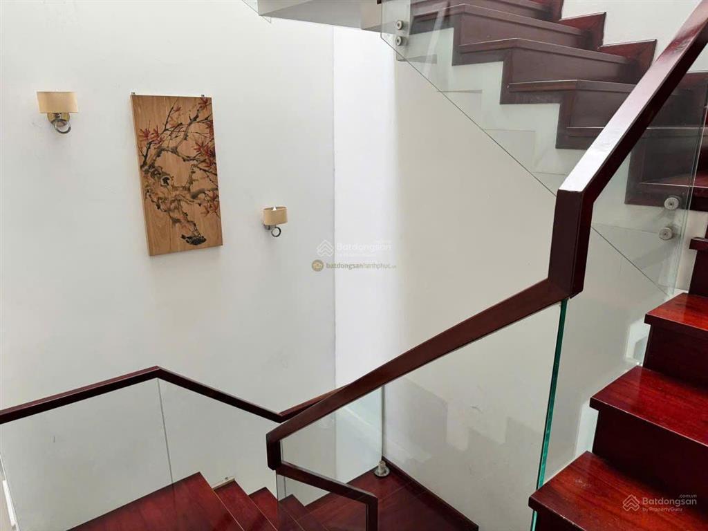 Bán nhà mặt tiền dt 105m2 phường an phú q2 gần ga metrol và vincom thảo điền đang có hdt 35tr/tháng