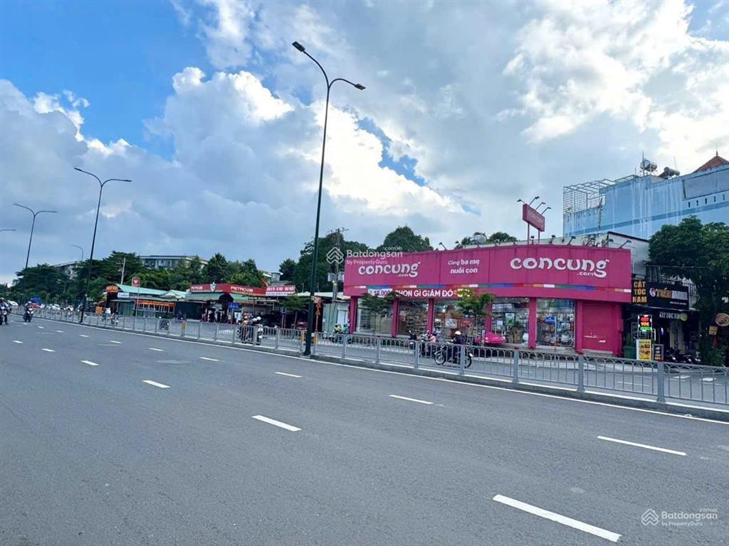 Căn góc 2 mặt tiền dương quảng hàm dt 120m2 3 tầng đang có hdt 50tr/tháng giá chỉ 35 tỷ
