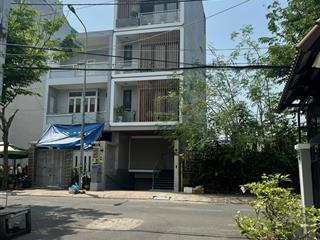 Nhà phố ngay quốc hương thảo điền q2 gần trường đại gọc văn hóa ngang hơn 5m kc 5 tầng giá 20 tỷ